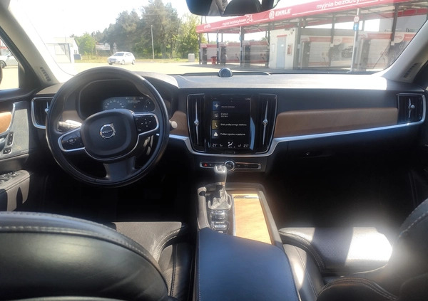 Volvo S90 cena 124900 przebieg: 119000, rok produkcji 2017 z Ostrołęka małe 562
